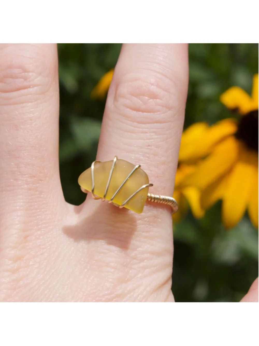 Handmade gold wire wrapped light light green/yellow seaglass ring 🌊💫 PM me wi